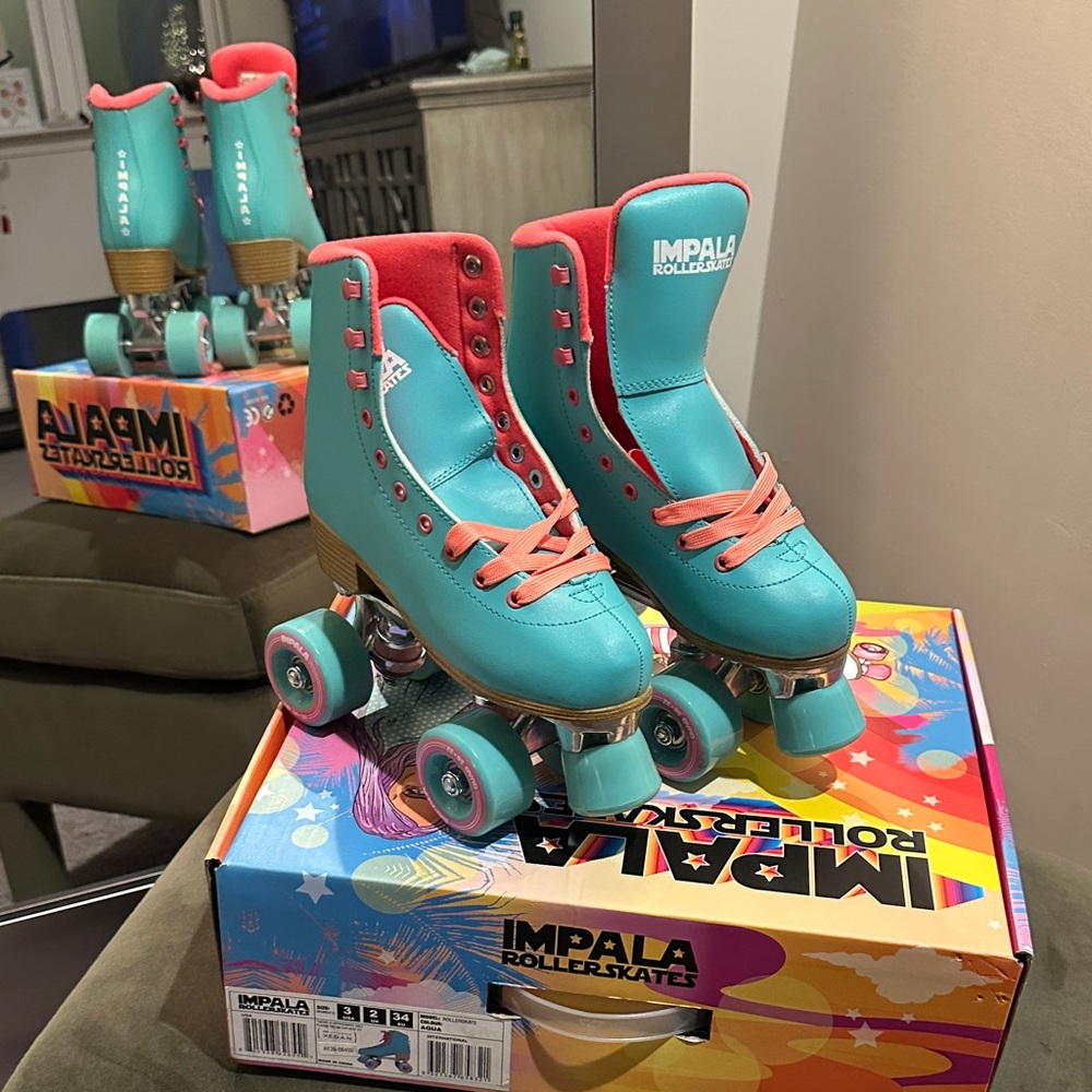 Impala Women's Roller Skates - Teal and Pink